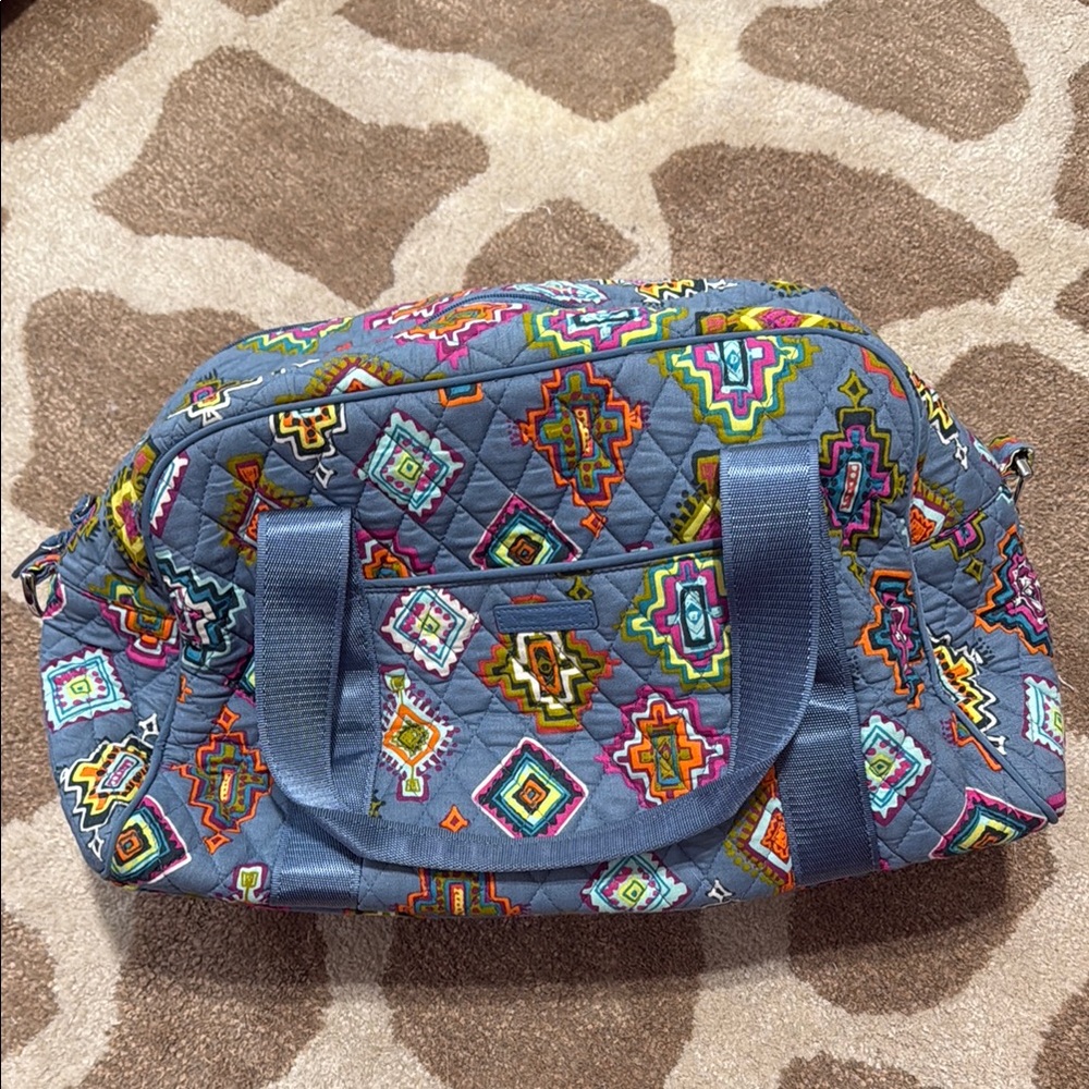 Vera Bradley Painted Medallions Patterned Quilted Women's Bag